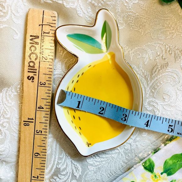 LEMON CERAMIC TRINKET DISH YELLOW NWT - Picture 5 of 8
